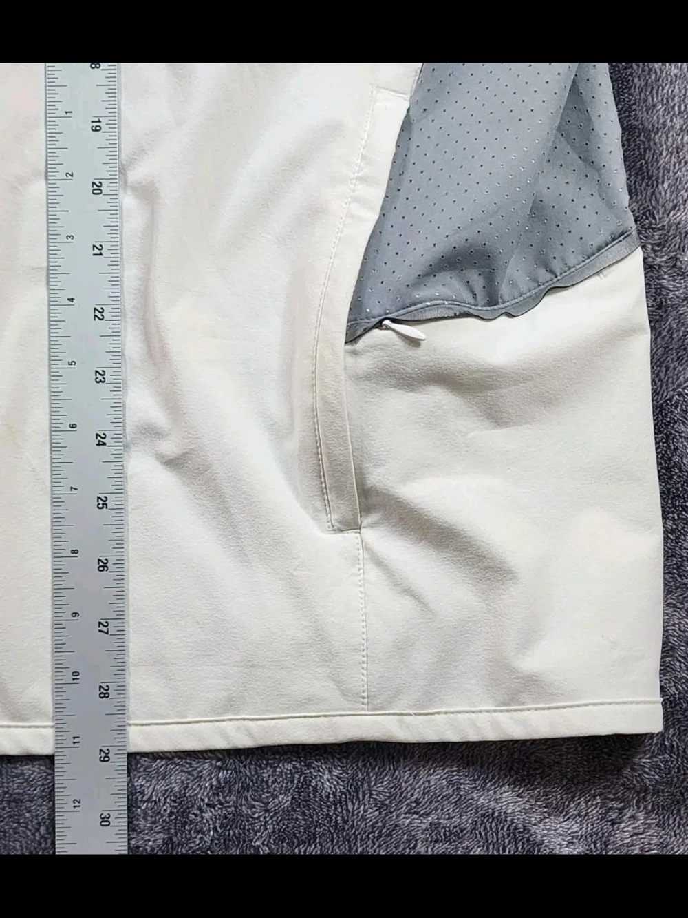 Under Armour lightweight hooded
